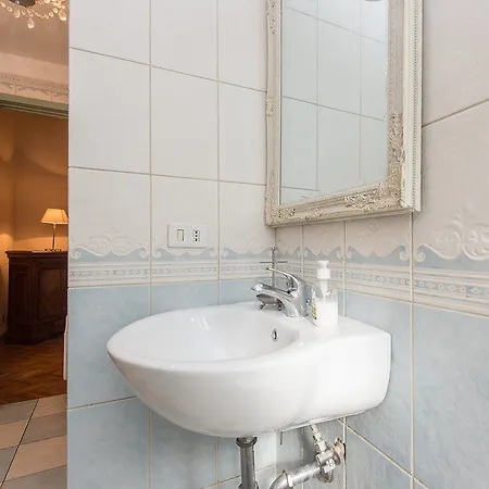 Palazzo Lancellotti Luxury 호텔